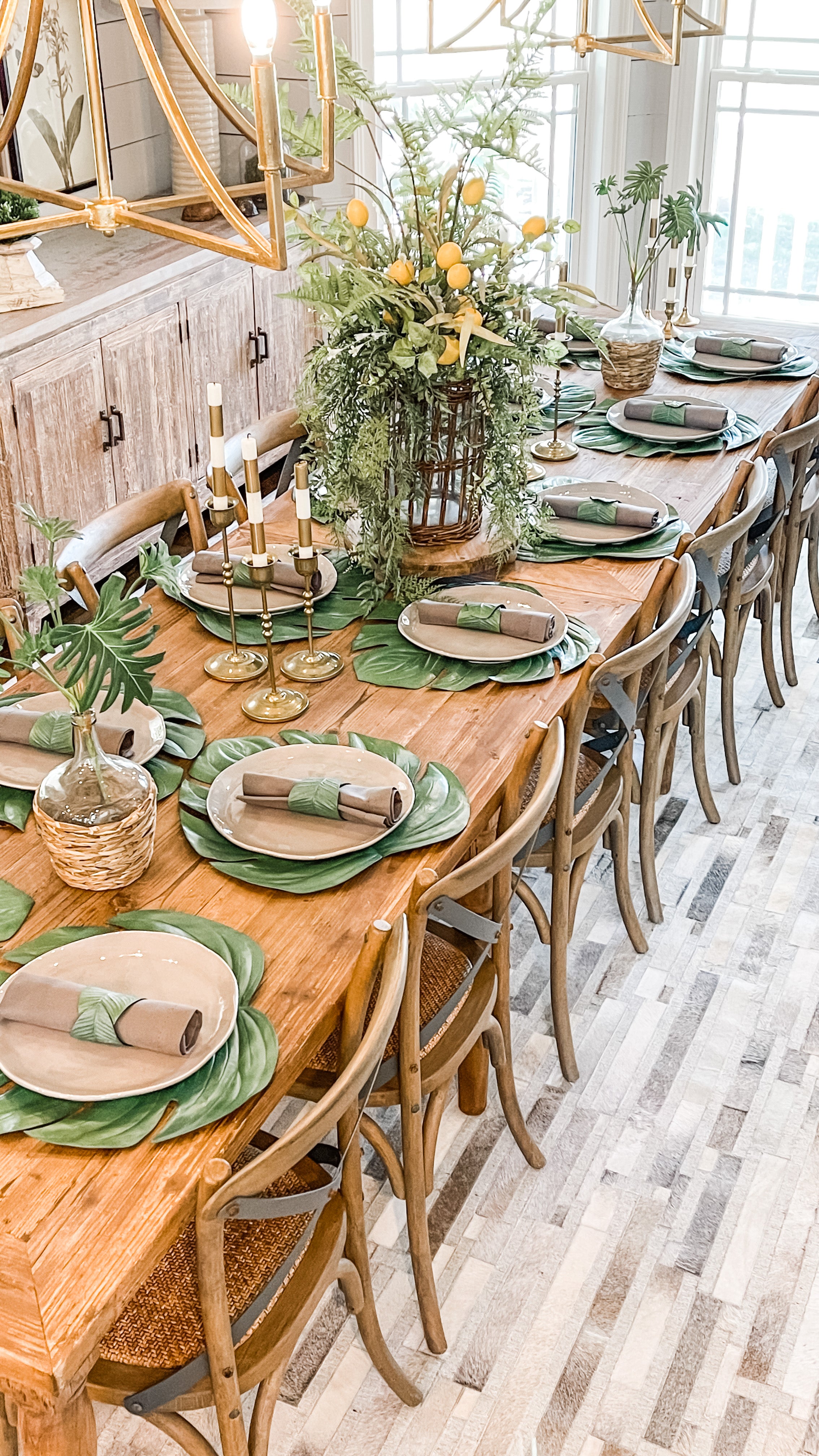 Dining Room Summer Tablescape