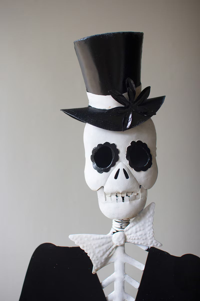 Set of 2 Painted Metal Day of The Dead Bride and Groom