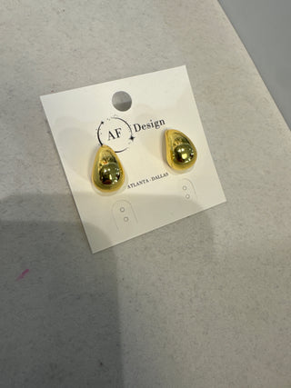 Pre order Bonnie earrings