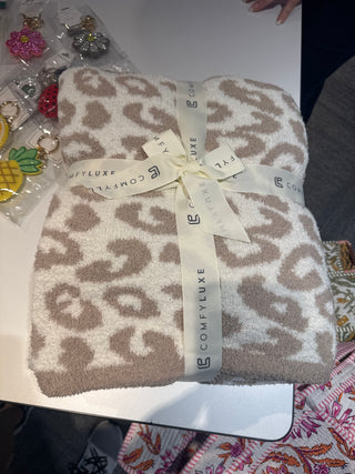 Pre order leopard blanket