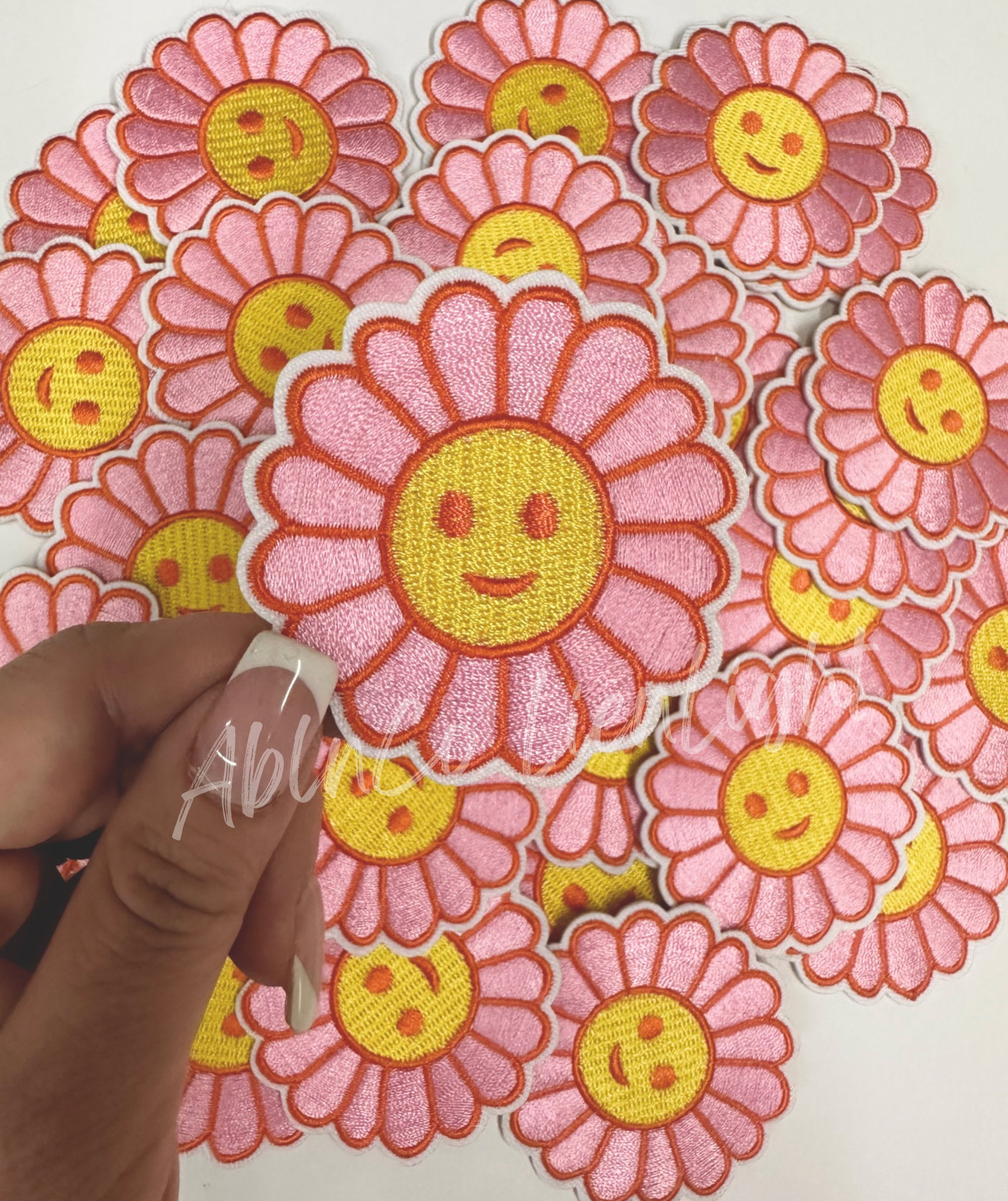 Smiley flower pink embroidery patch