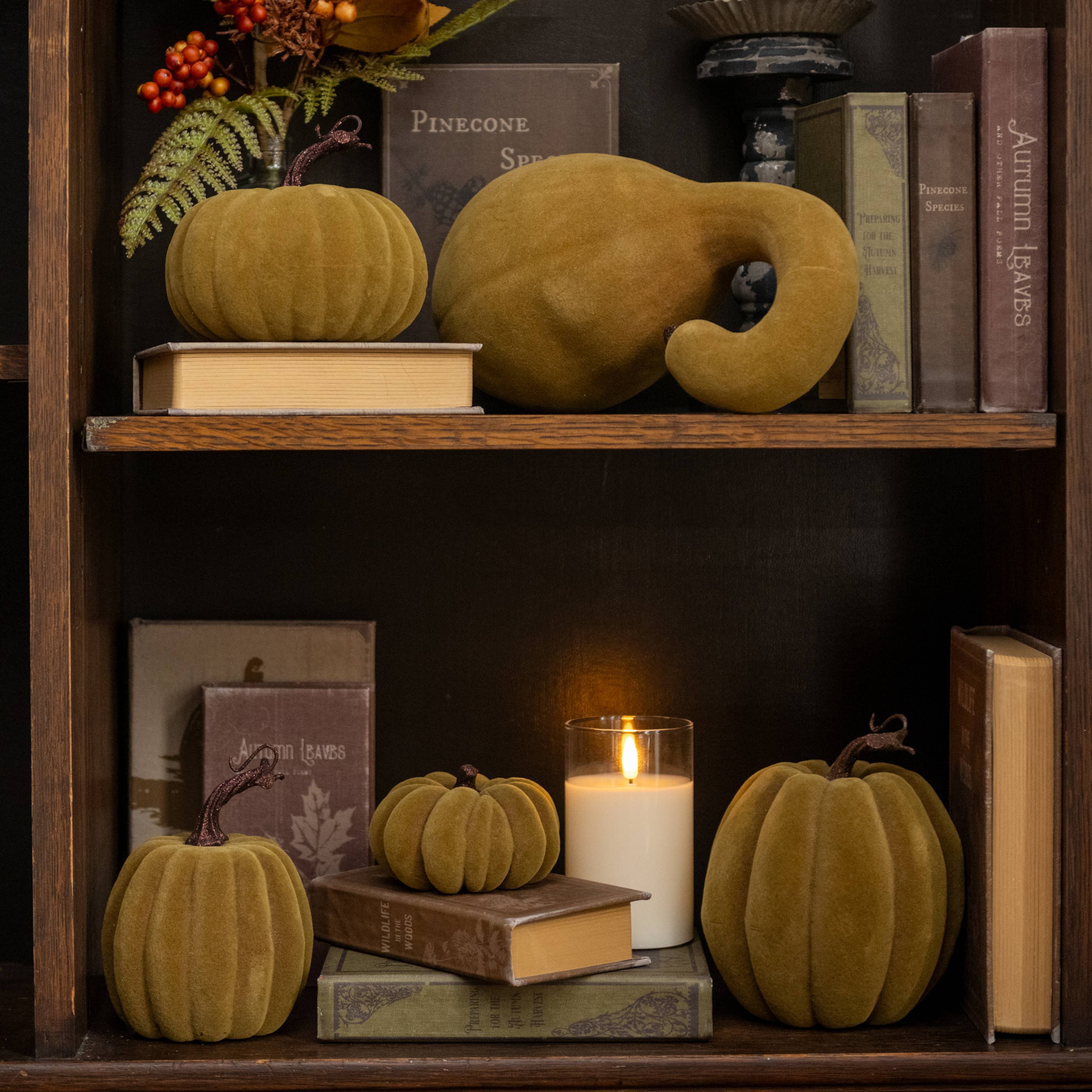 11.5" GREEN FLOCKED GOURD