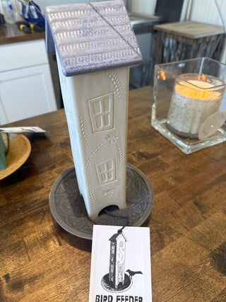 HBF-House Bird Feeder
