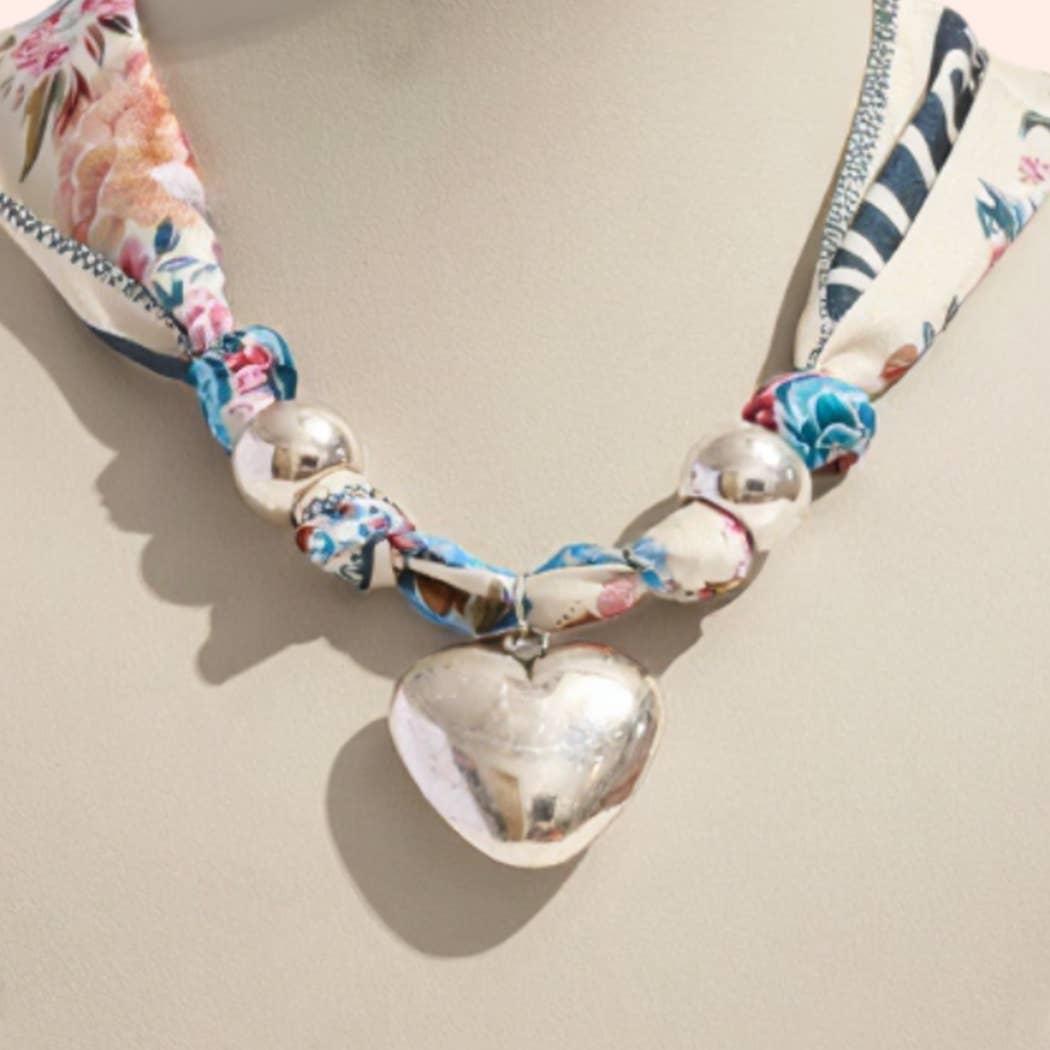 Heart and Dual Beads Pendant Scarf Necklace, 2 Color Options