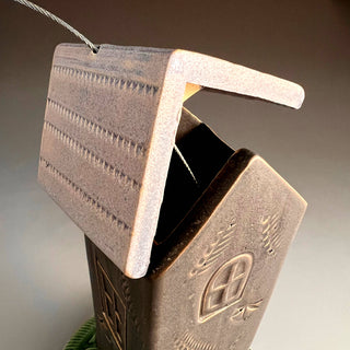 HBF-House Bird Feeder