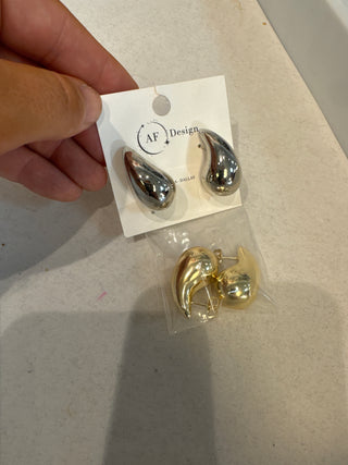 Pre order Bertha earrings