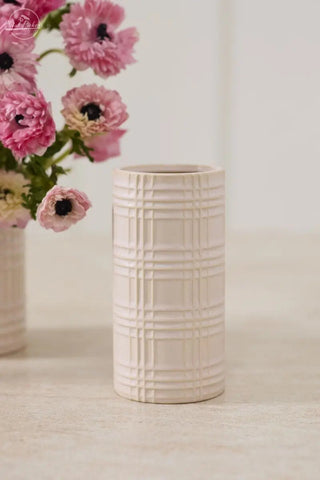 Beckett Vase 4"x 8