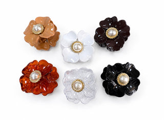 Pre order- Pearl flower clip