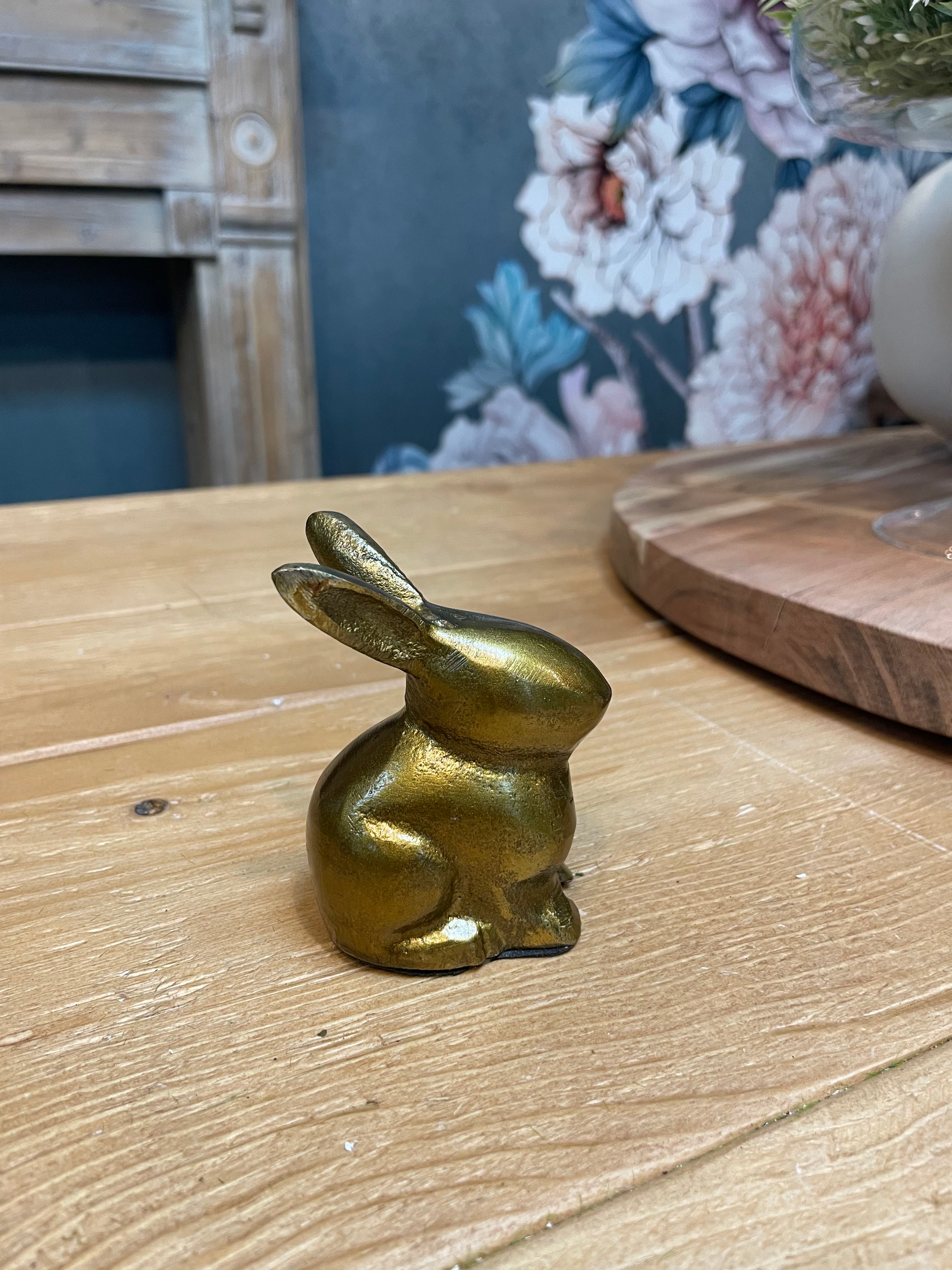 Aluminum Sitting Rabbit, Size Options