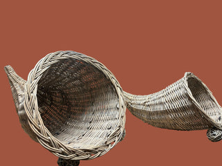 Willow Cornucopia , 2 Size Options