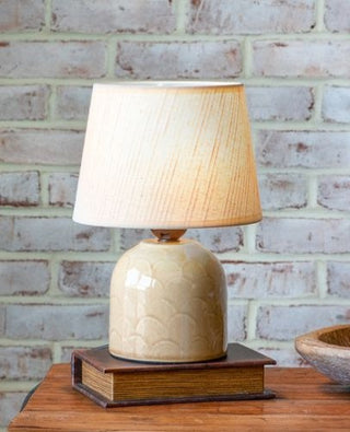 Pre Order Beige Scallop Pattern Table Lamp