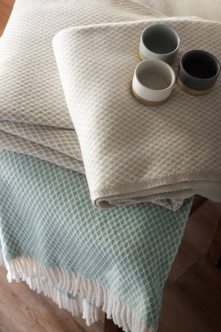 Pre Order Diamond Lattice Throw