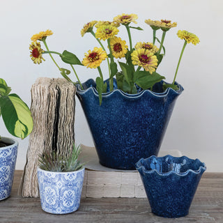 Stoneware Planter with Ruffled Edge