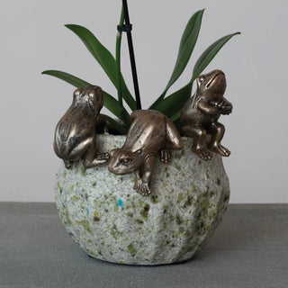 Set of 3 Resin Frog Planter Hangers