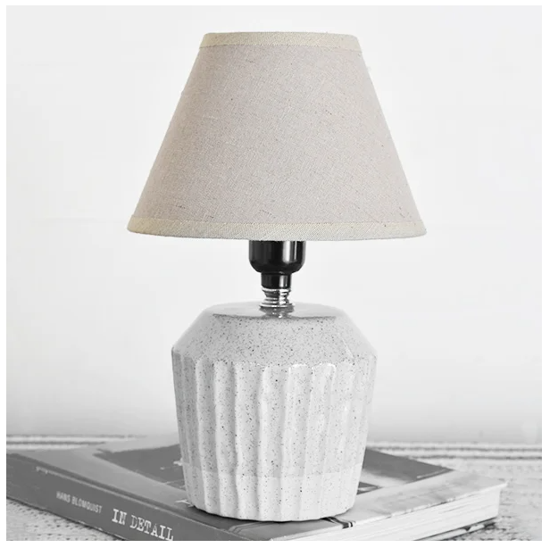 Smooth Two Tone Lamp