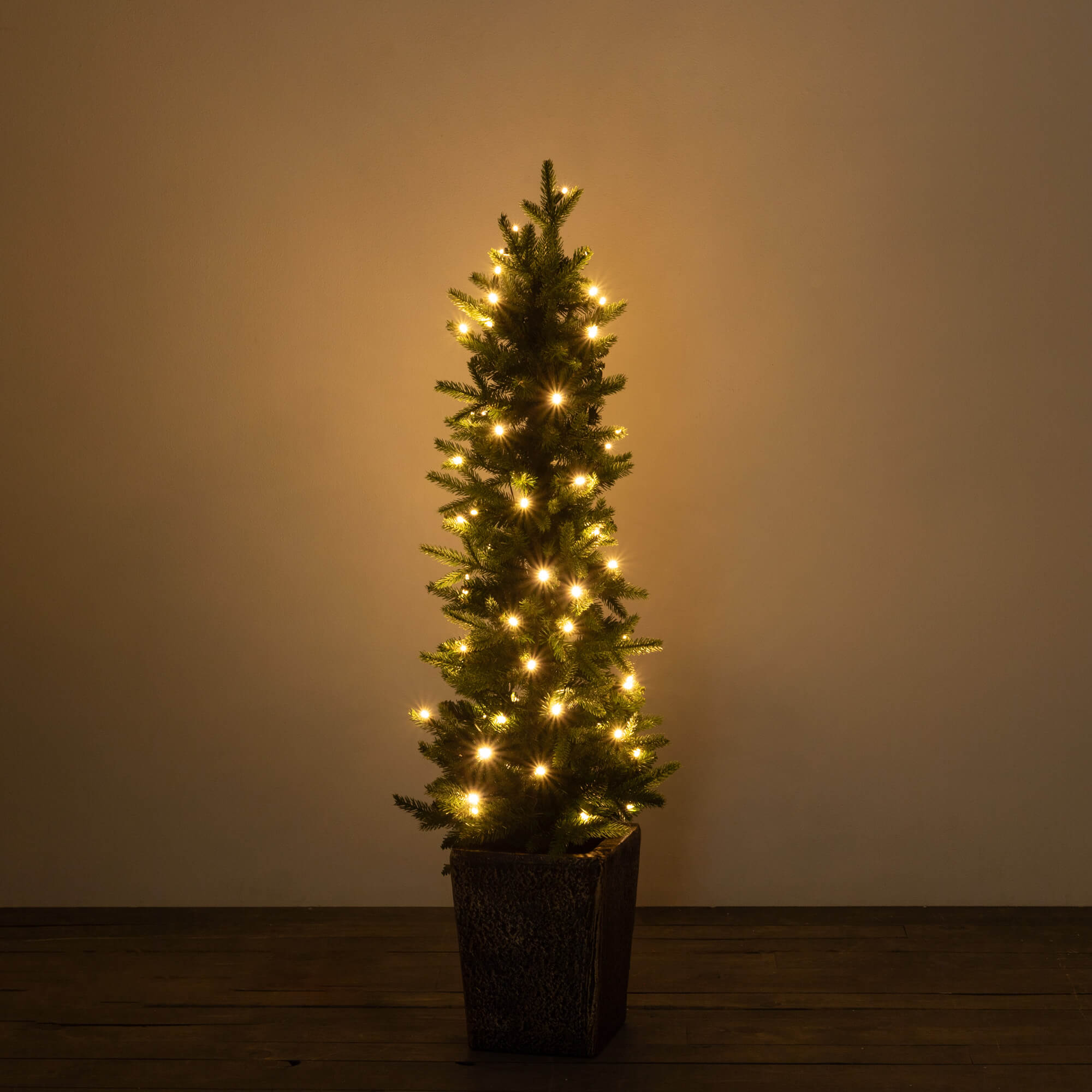 LED Pine Tree in Planter