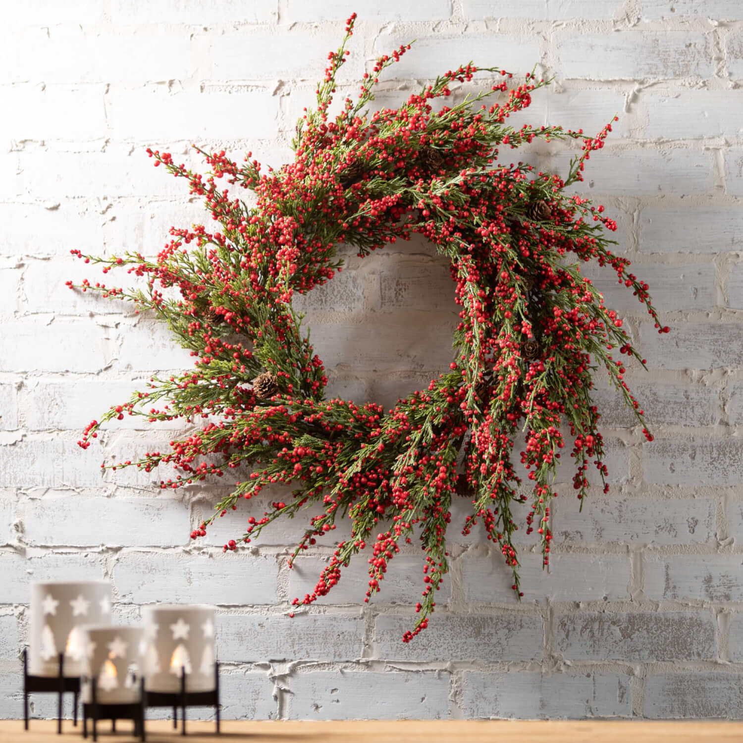 24" Cedar and Berry Wreath